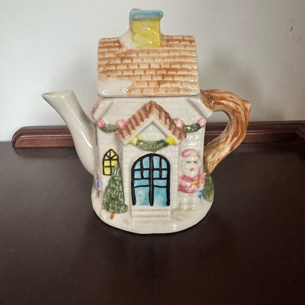 Vintage Houston Harvest Teapot Ceramic Christmas White Brick Cottage Santa 6"